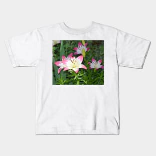 Madonna Lily Kids T-Shirt